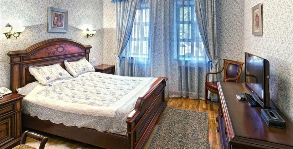 Merey Hotel Karagandy Exteriör bild