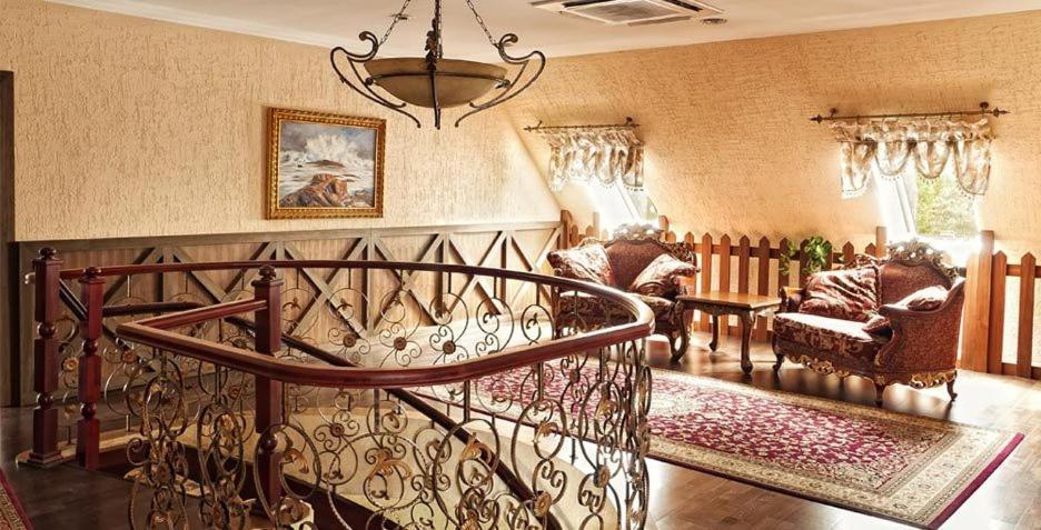 Merey Hotel Karagandy Exteriör bild