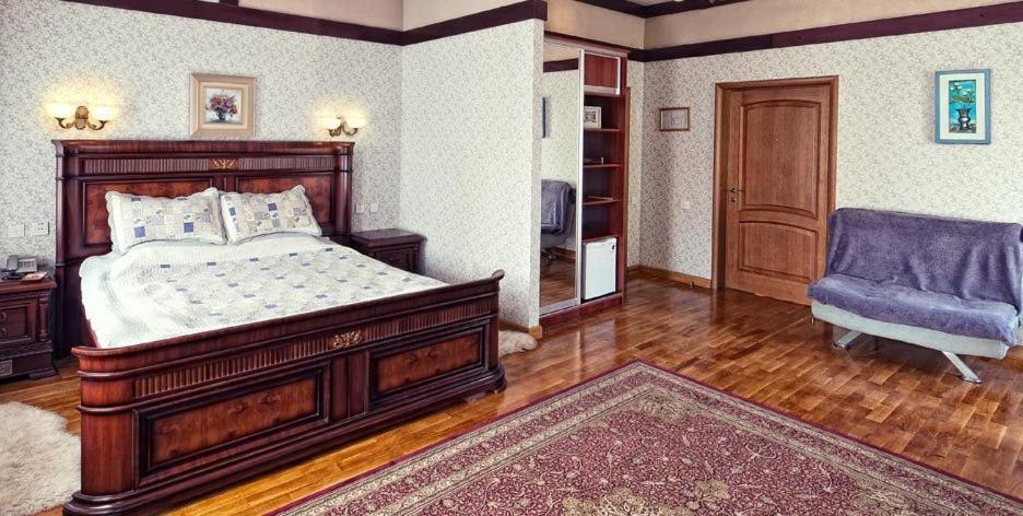 Merey Hotel Karagandy Exteriör bild